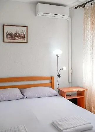 Sinisa Apartamento